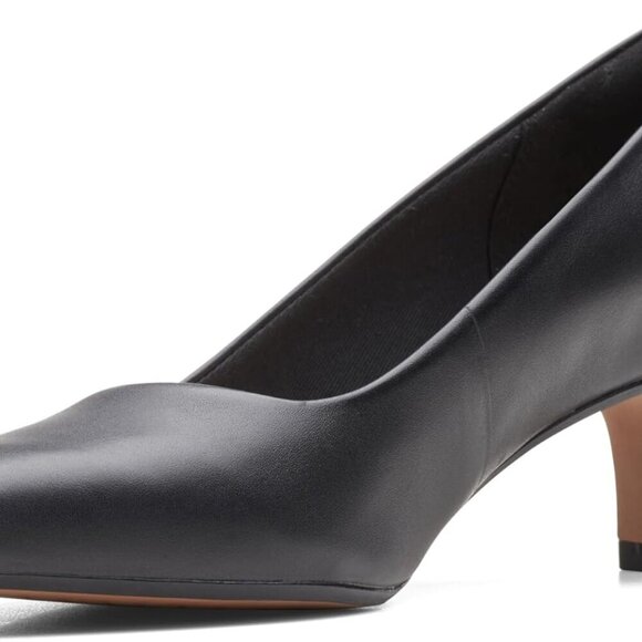 Women's Leather Pump Size 8 Classic Pointed Toe Dress Shoe for Work and Casual - Picture 4 of 8